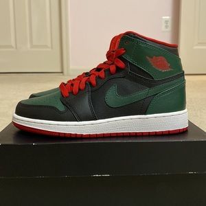 BNIB Air Jordan 1 Retro High Og GS 'Gucci Gorge Green'